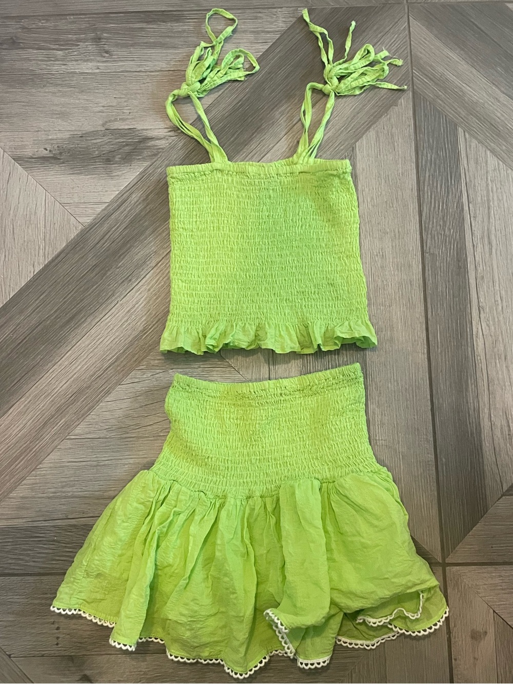 Little Olin Lime Green Smocked Two-Piece Set Girls 10 tie strap tank skirt